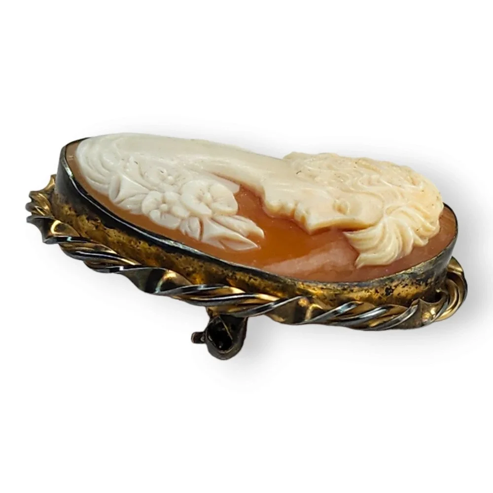 Vintage Gold Tone Shell‎ Cameo Women with Flowers Brooch Pin